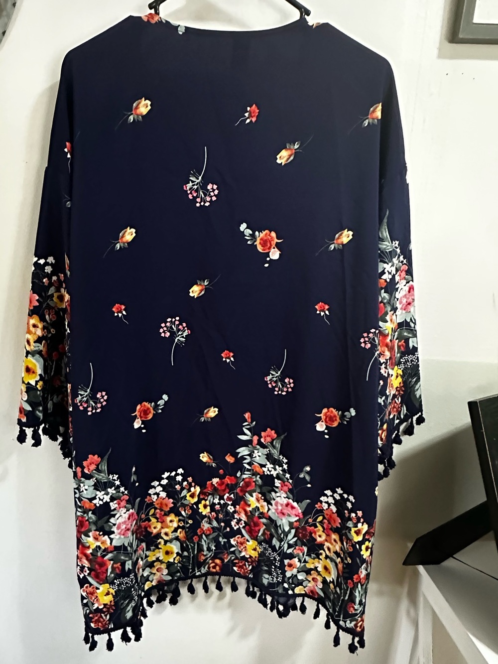 Navy Floral Tassel KimonoEmery Rose XL - Picture 4 of 4